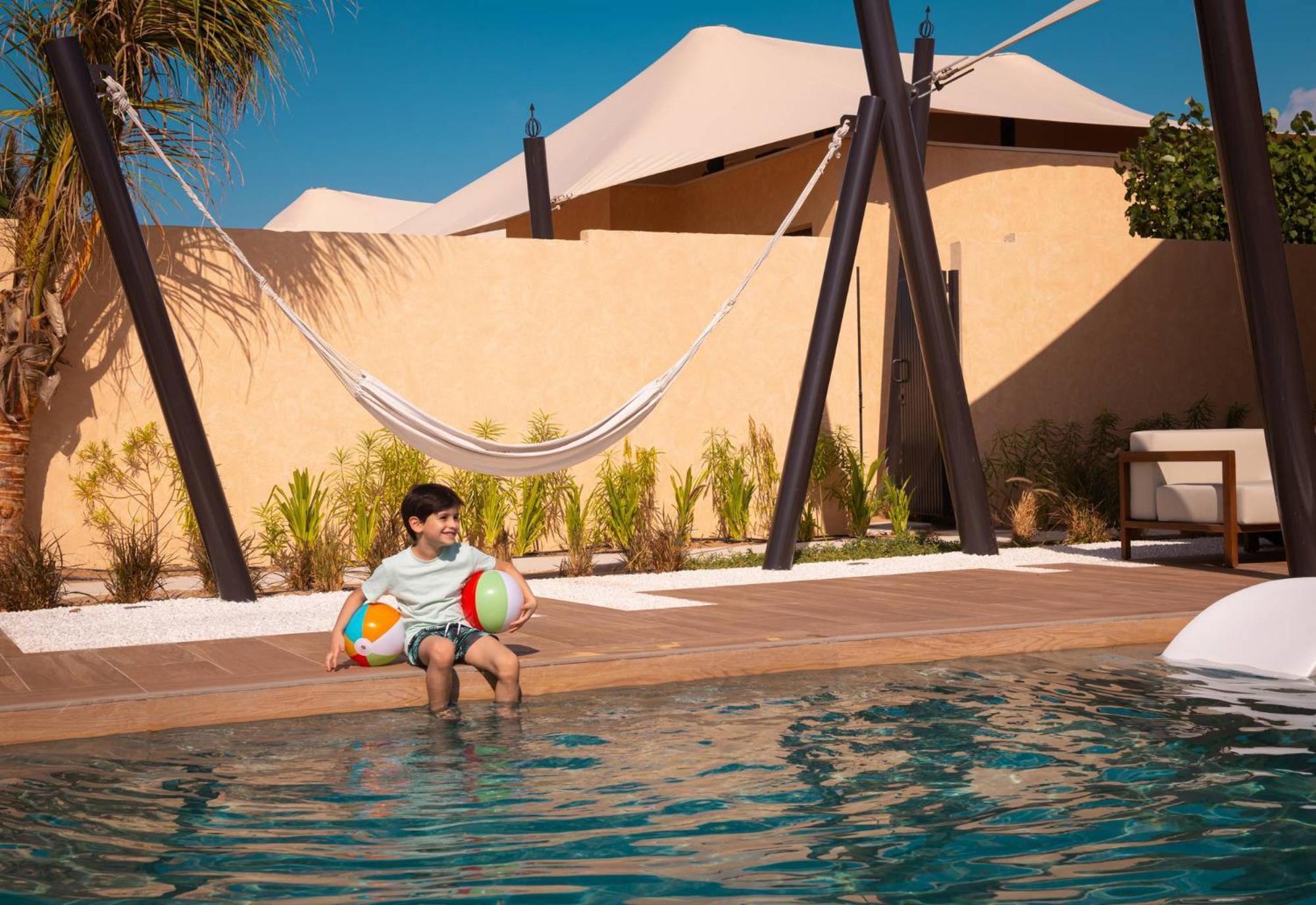 Bab Al Nojoum Hudayriyat Villas Abu Dhabi Exterior photo